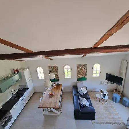 Hameau Des Claudins 公寓